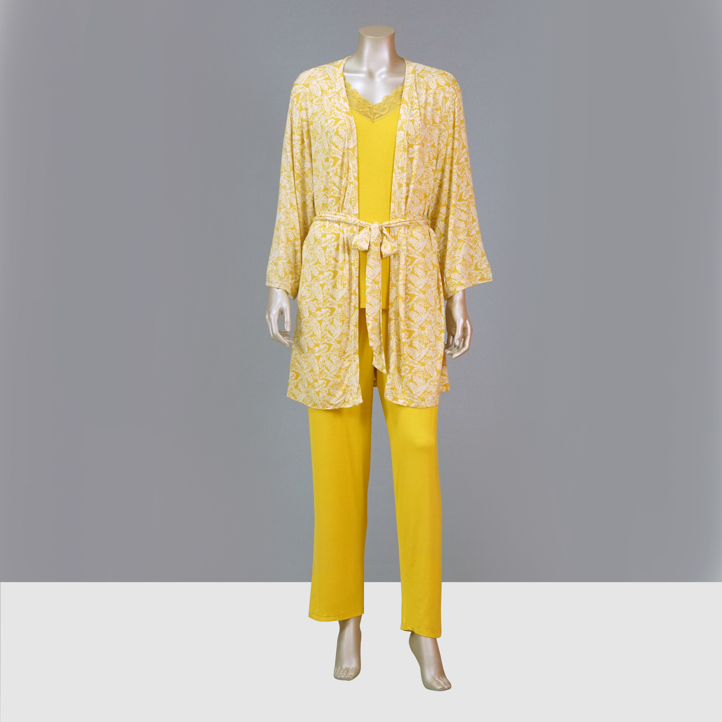 Short Sleeve Tee & Pants with Floral-Printed Robe